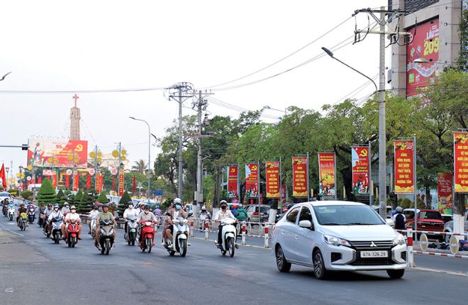 Bản hùng ca nửa thế kỷ vươn mình cùng Tổ quốc